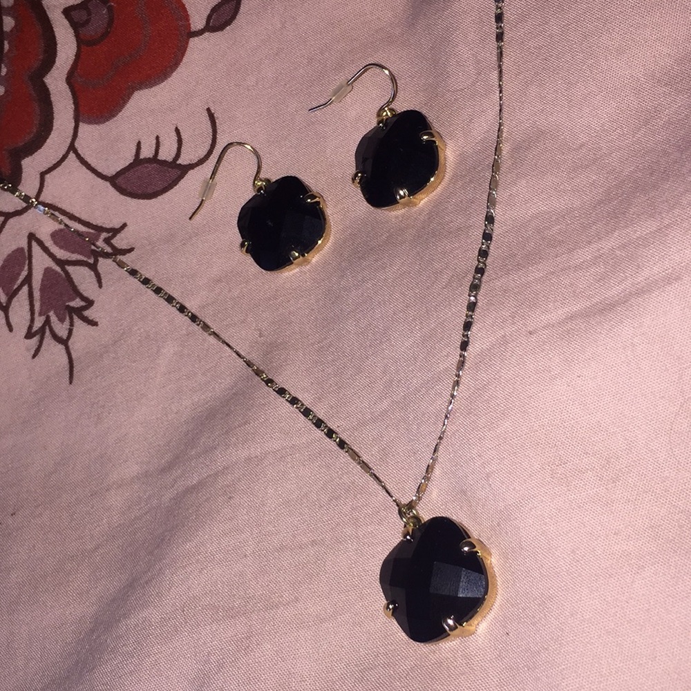 Gold Necklace/Earring Set